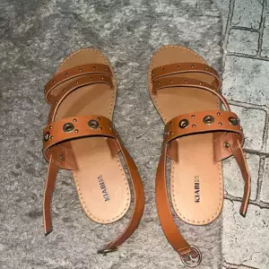 Chaussures enfants  - Pointure 36  - Neuf sans étiquette