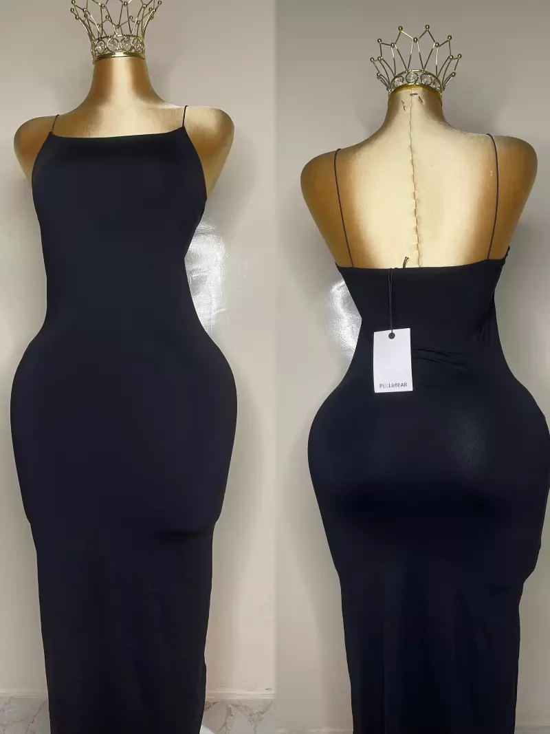 Redress Robe moulante disponible de suite